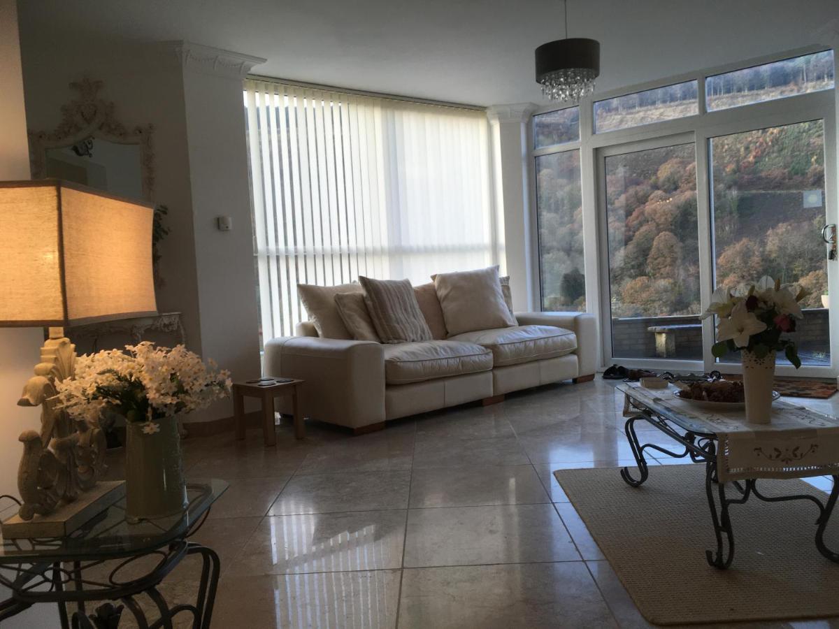 Rowan House Bed Breakfast Main House & Self Contained Self Catering Apartment Cymmer ภายนอก รูปภาพ