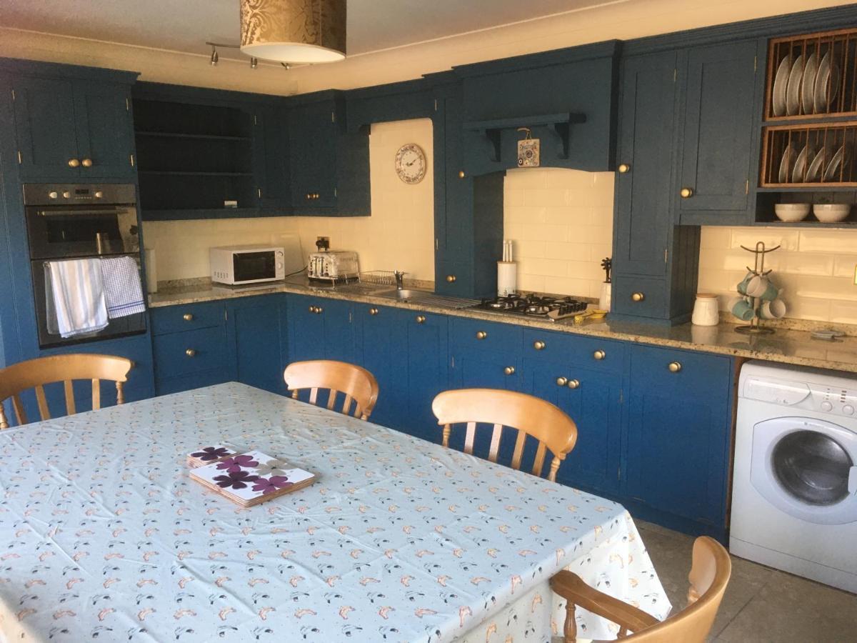 Rowan House Bed Breakfast Main House & Self Contained Self Catering Apartment Cymmer ภายนอก รูปภาพ