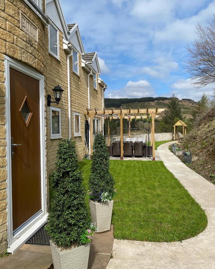 Rowan House Bed Breakfast Main House & Self Contained Self Catering Apartment Cymmer ภายนอก รูปภาพ